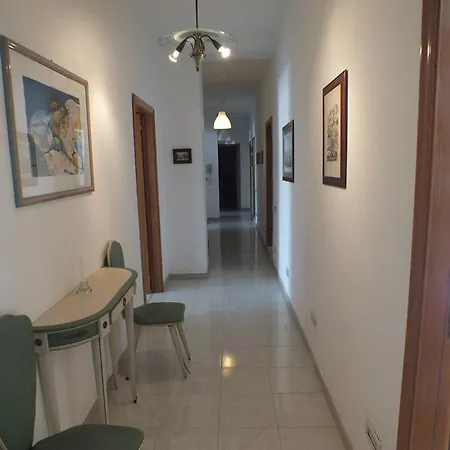 Irsina Home